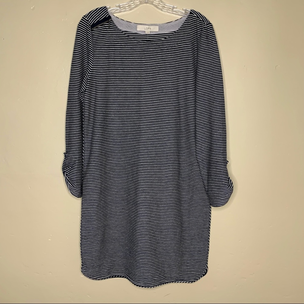 LOFT Blue & Cream Striped Soft Stretchy Scoop Neck Shift Dress, NWT Small